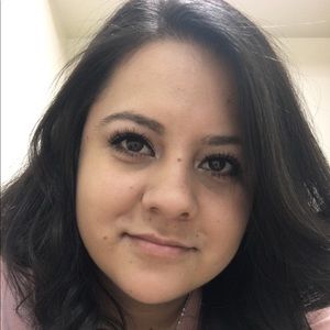 Meet your Posher, Irais